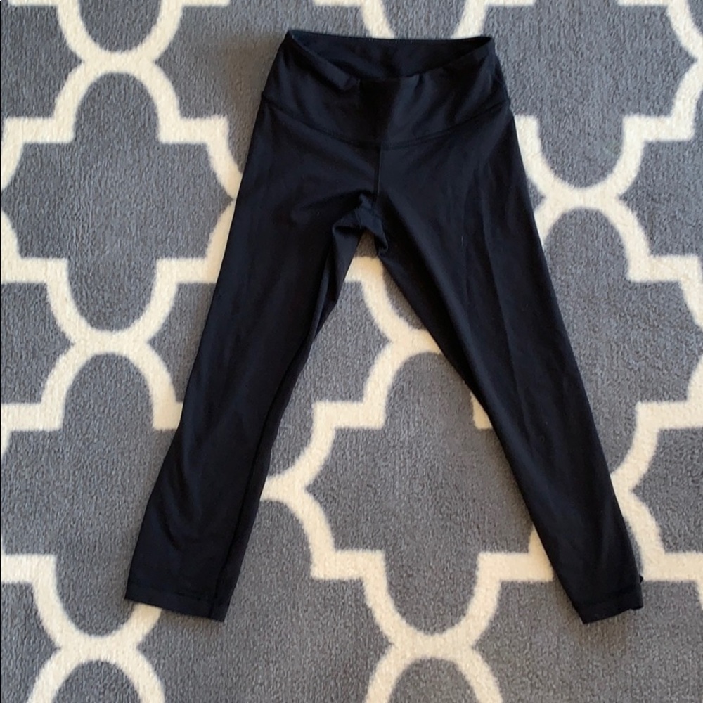 Wonder Under Cropped Leggings